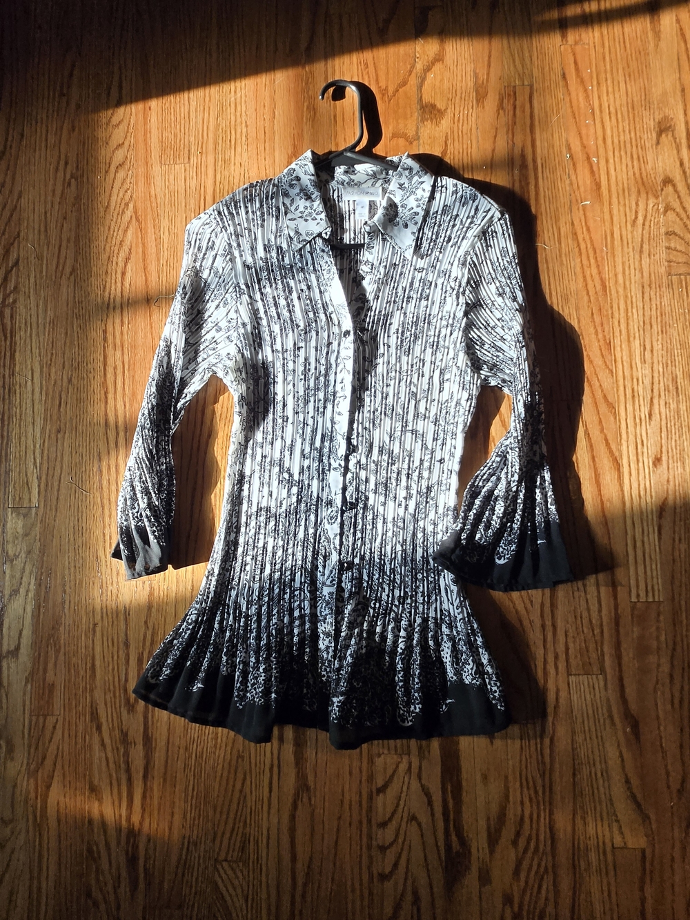 Fashion Bug Black and White Pleated Button-Up Blouse